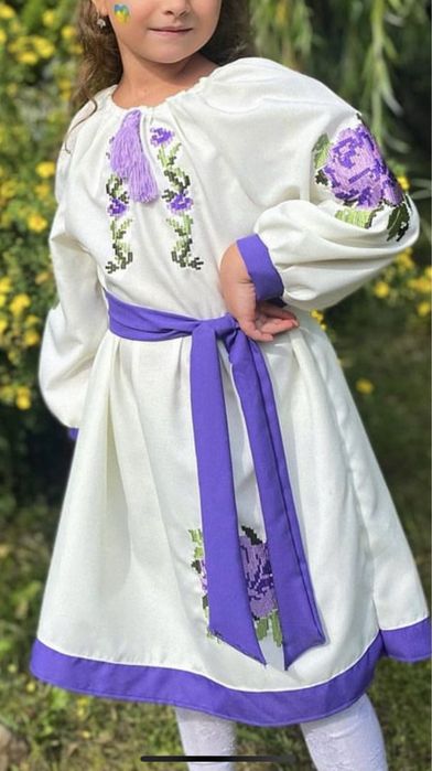 Вишиванка платя на дівчинку