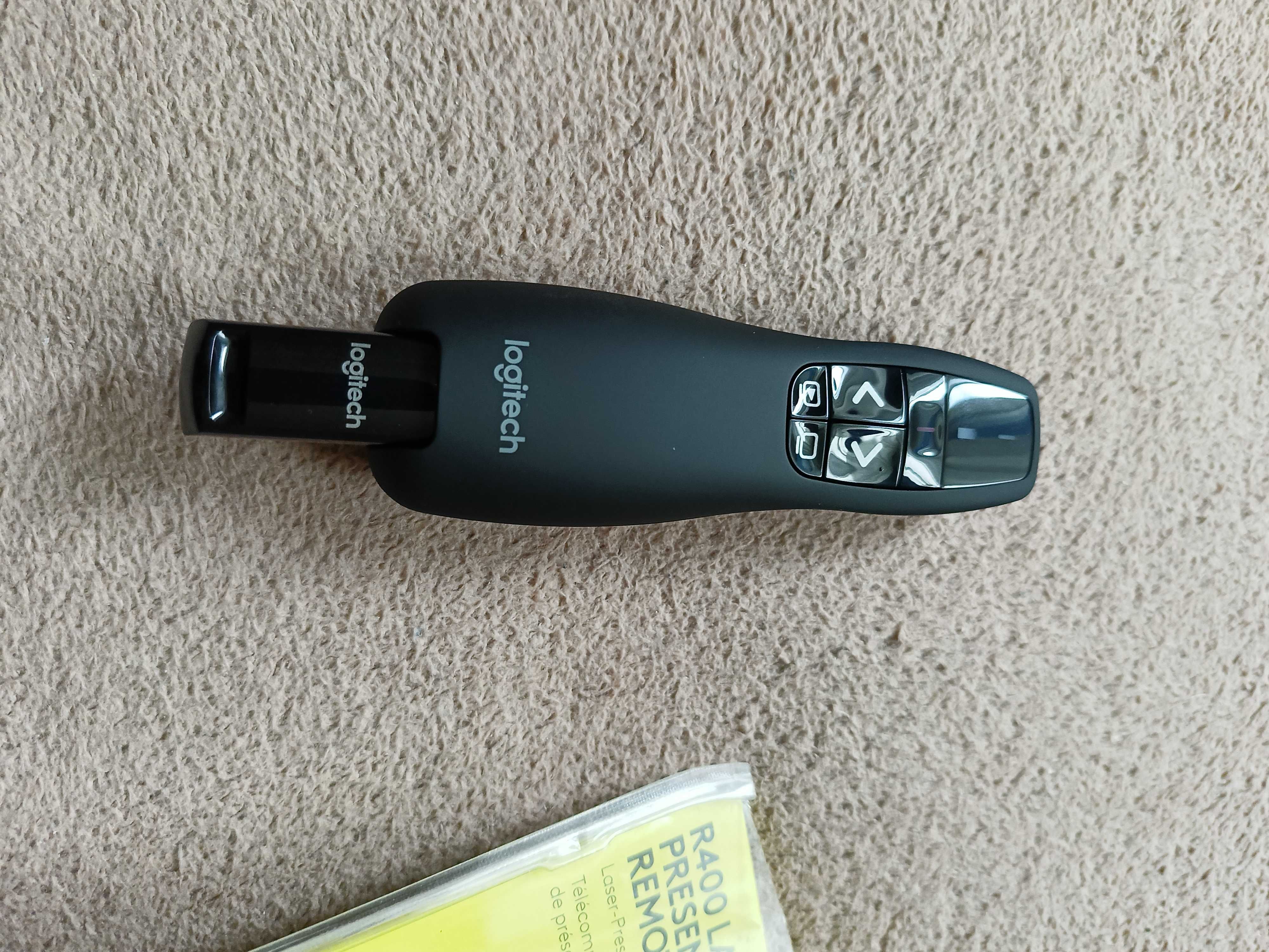Презентер Logitech Wireless Presenter R400, Пульт дистанц. керування.