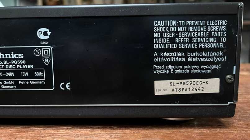 Odtwarzacz compact CD Technics SL-PG590, nowy laser