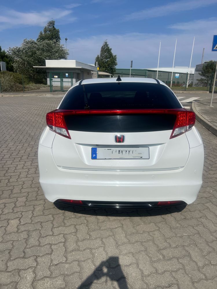 Honda civic 1.6 I-DTEC SPORT