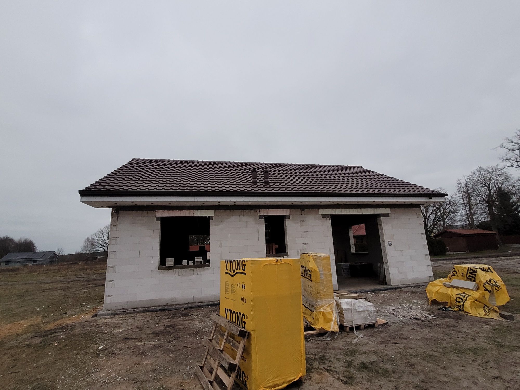 Dekarz usługi dekarskie ciesielskie budowa dachu  elewacje