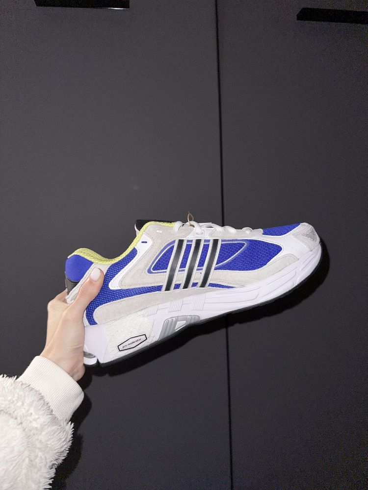 adidas Originals Response CL