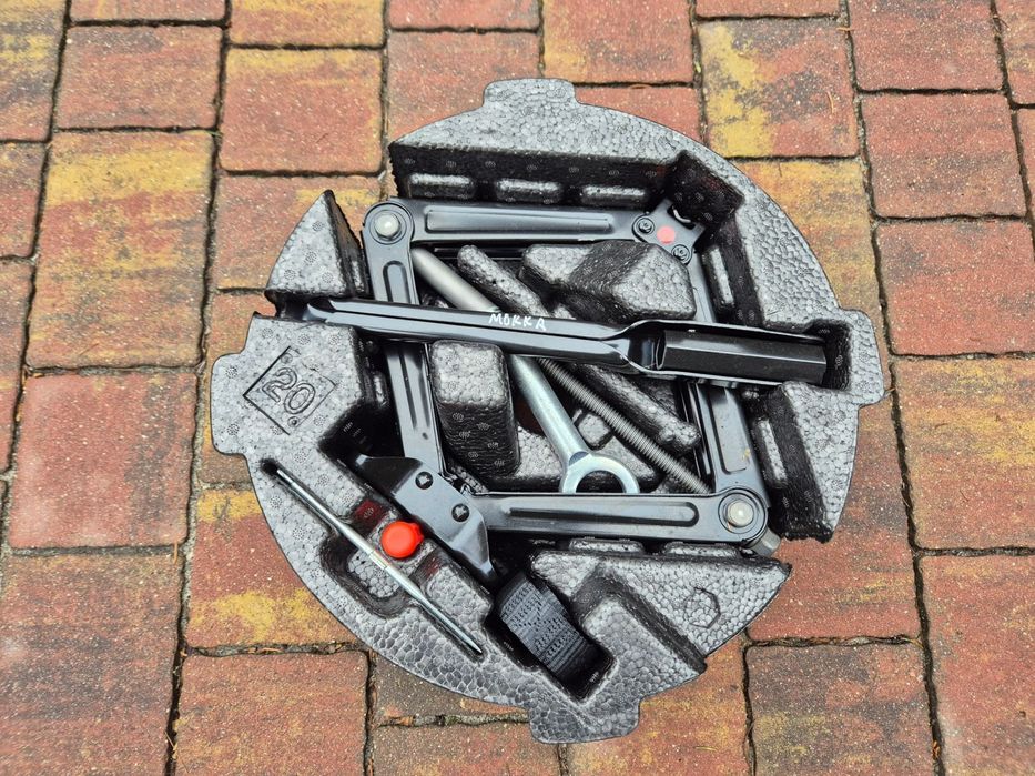 lewarek klucz zestaw opel mokka