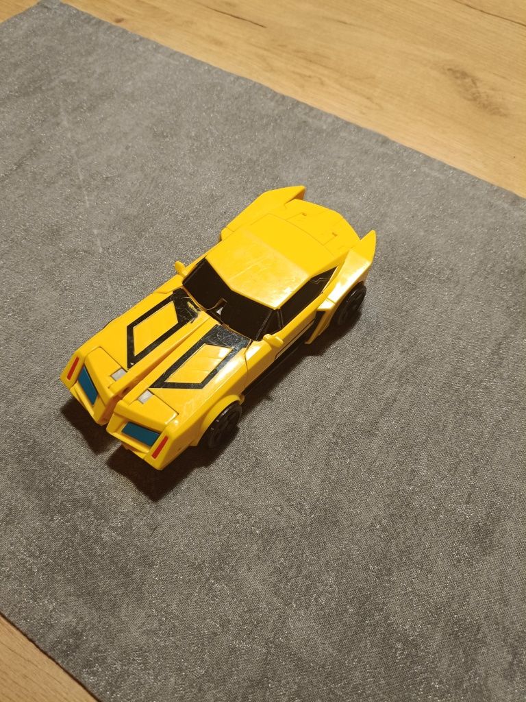 Transformers hasbro bumblebee
