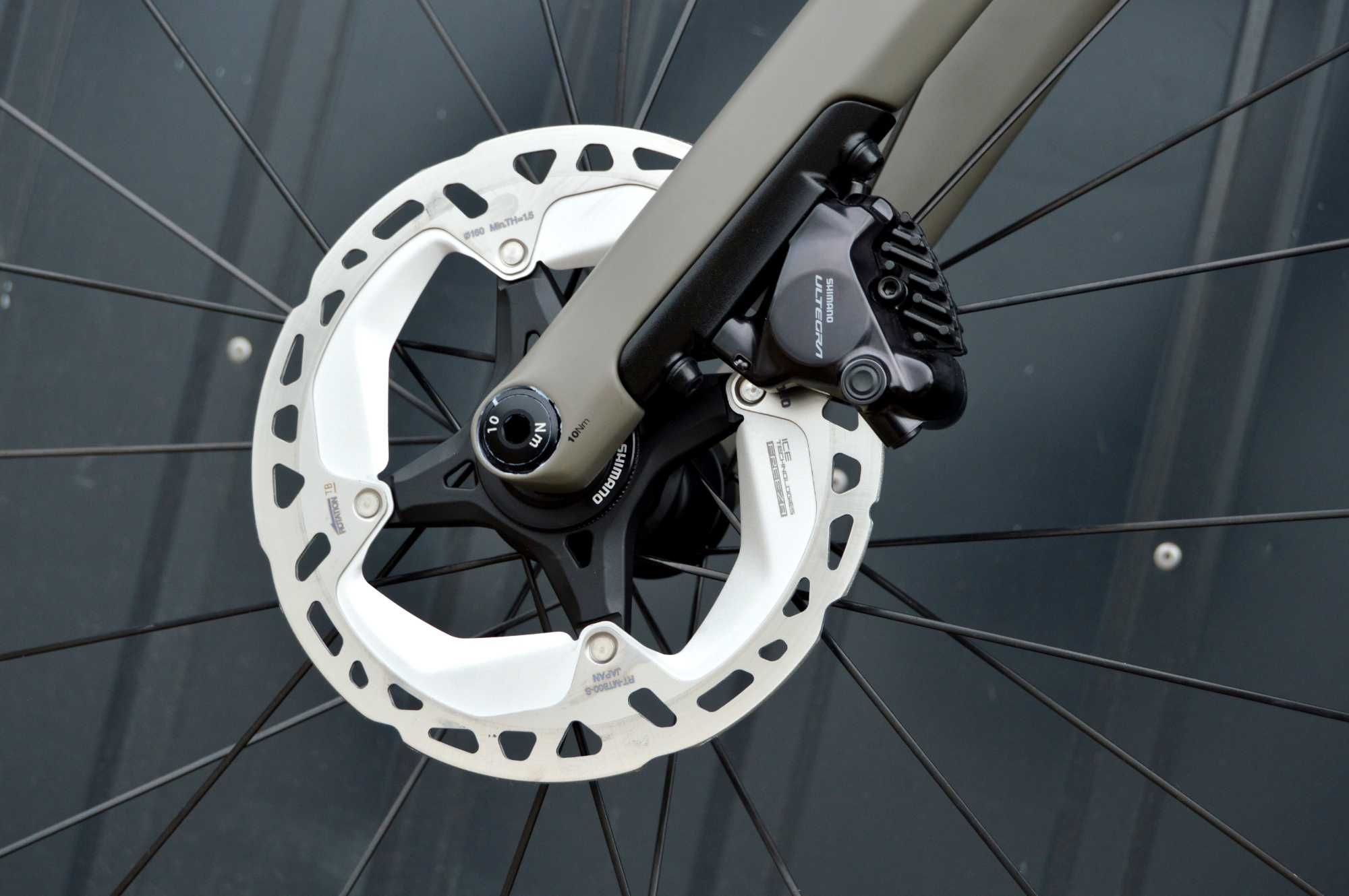 FVat23% Przebieg 10km BMC ROADMACHINE Carbon Ultegra Di2 DT Swiss 56