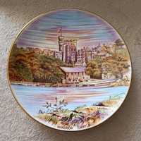 Kolekcjonerski porcelanowy talerz Staffordshire Windsor Castle
