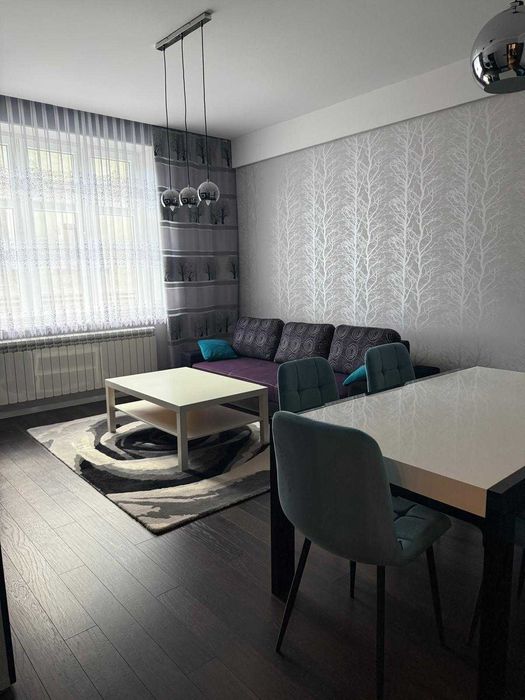 Apartament Mieszkanie 3 pokoje + kuchnia, pralnia, spiżarnia, loggia