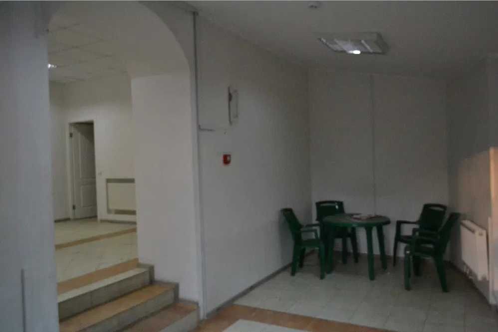 Продається    помещение (Капсюль) ,центр.