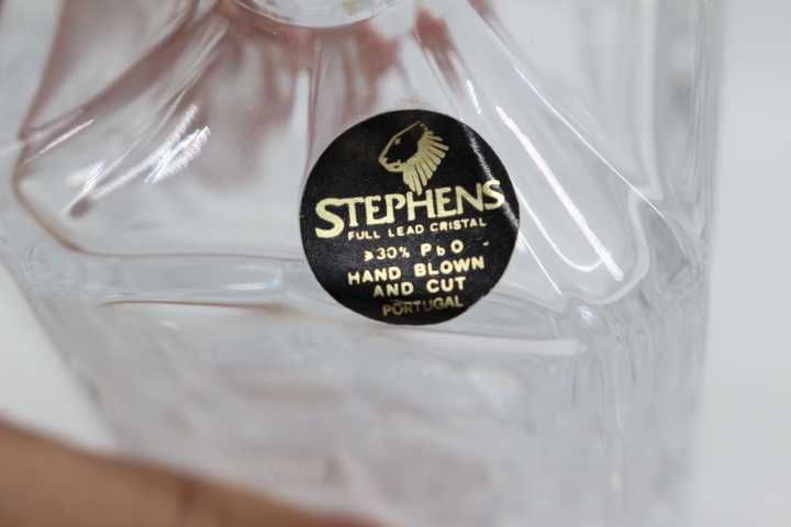 Frasco em Cristal Lapidado marca Stephens 18 cm