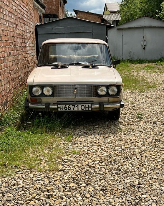 Жигуль шістка бежевий