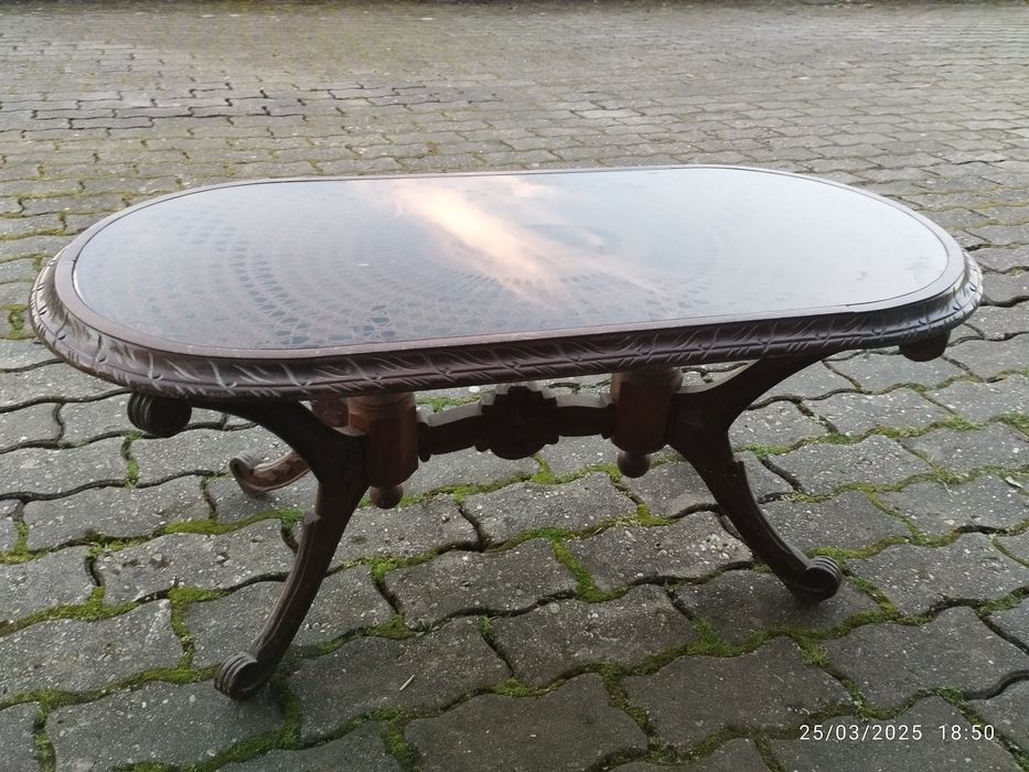 Mesa de centro 
1,00 metro por 0,51