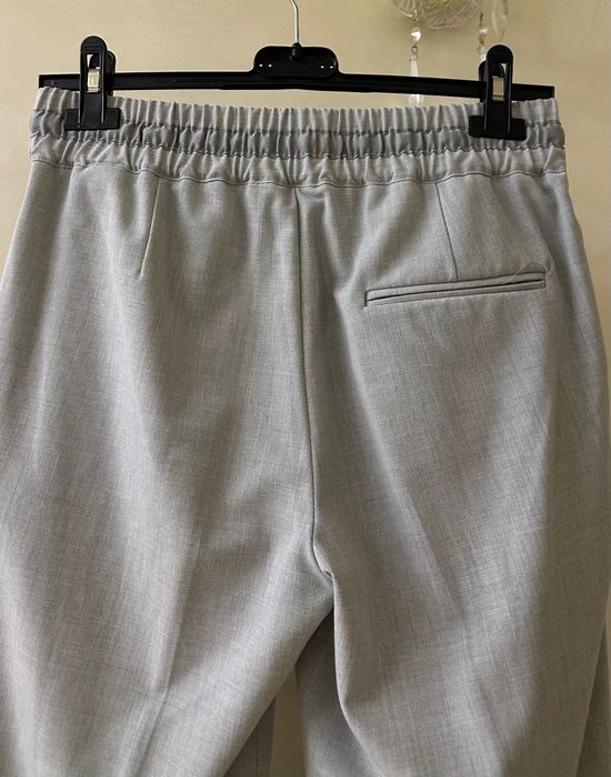 ZARA сірі базові брюки на резинці серые базовые брюки мом легкие осень