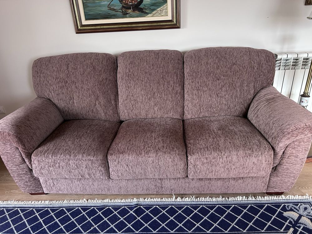 Vendo sofa de 3 lugares costas altas em excelente estado