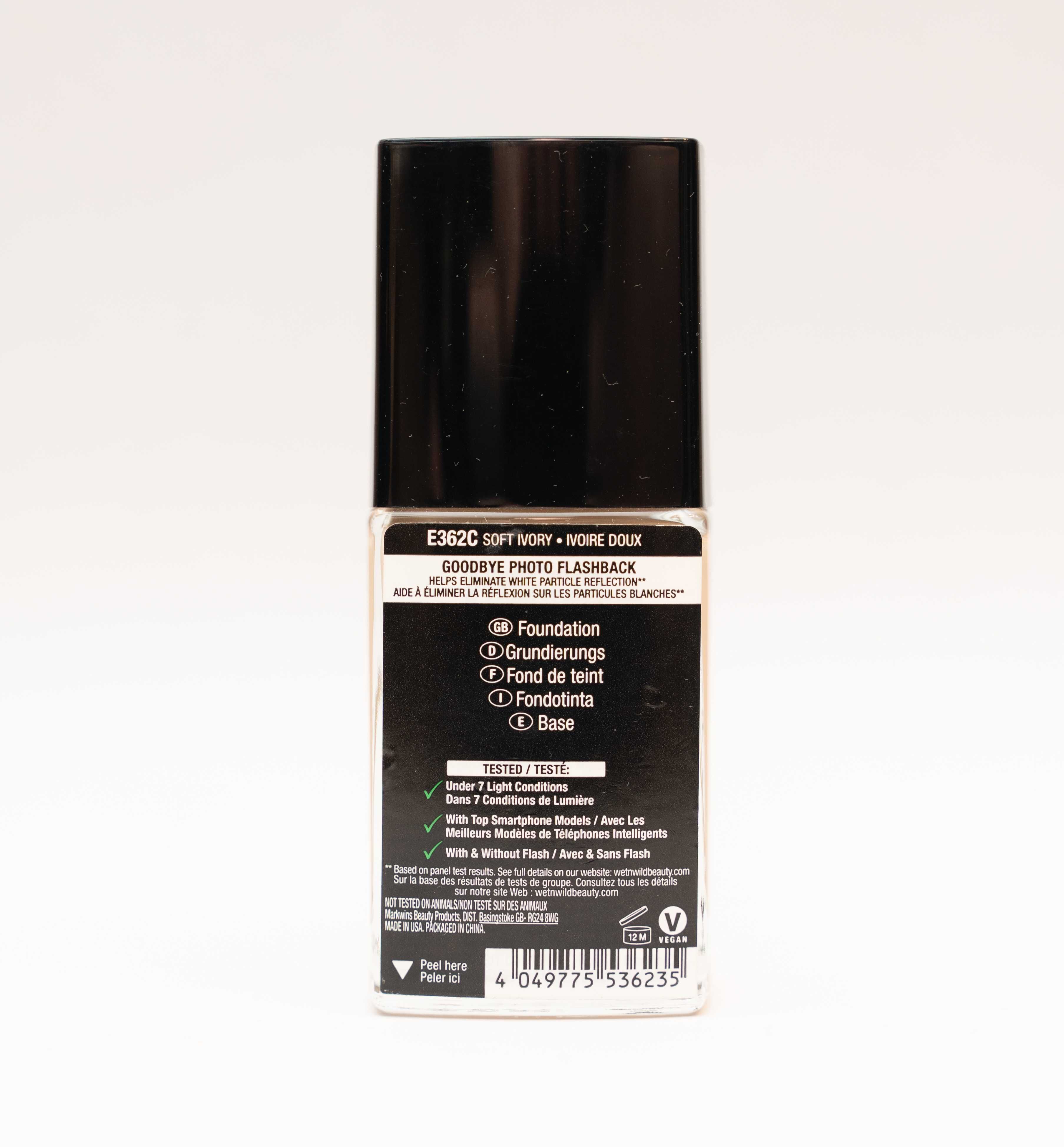 Podkład Wet n Wild Photofocus Dewy Lumineux Soft Ivory 2. sztuka