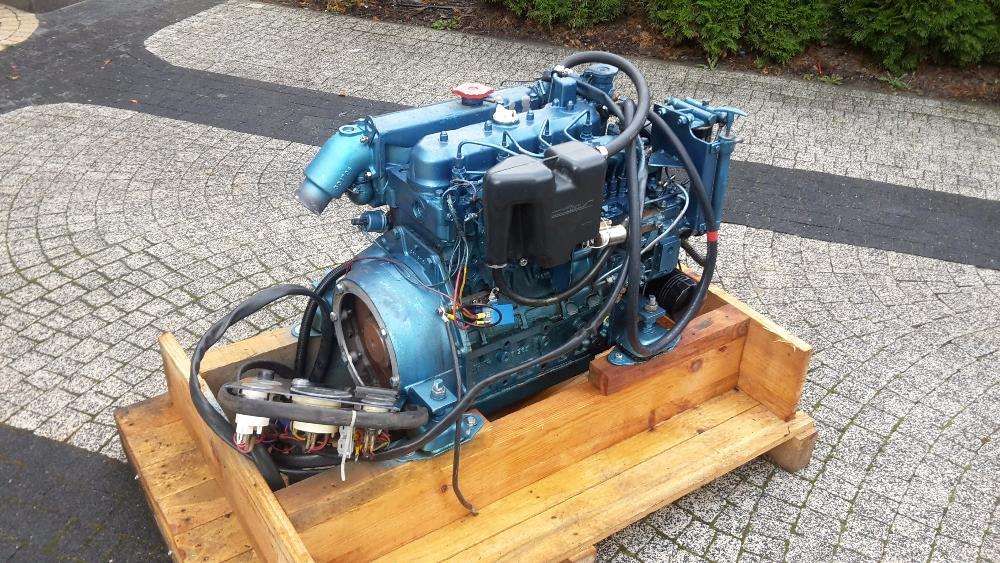 Mercruiser 4,3L MPI oraz inne 3L i V8 Volvo penta OMC