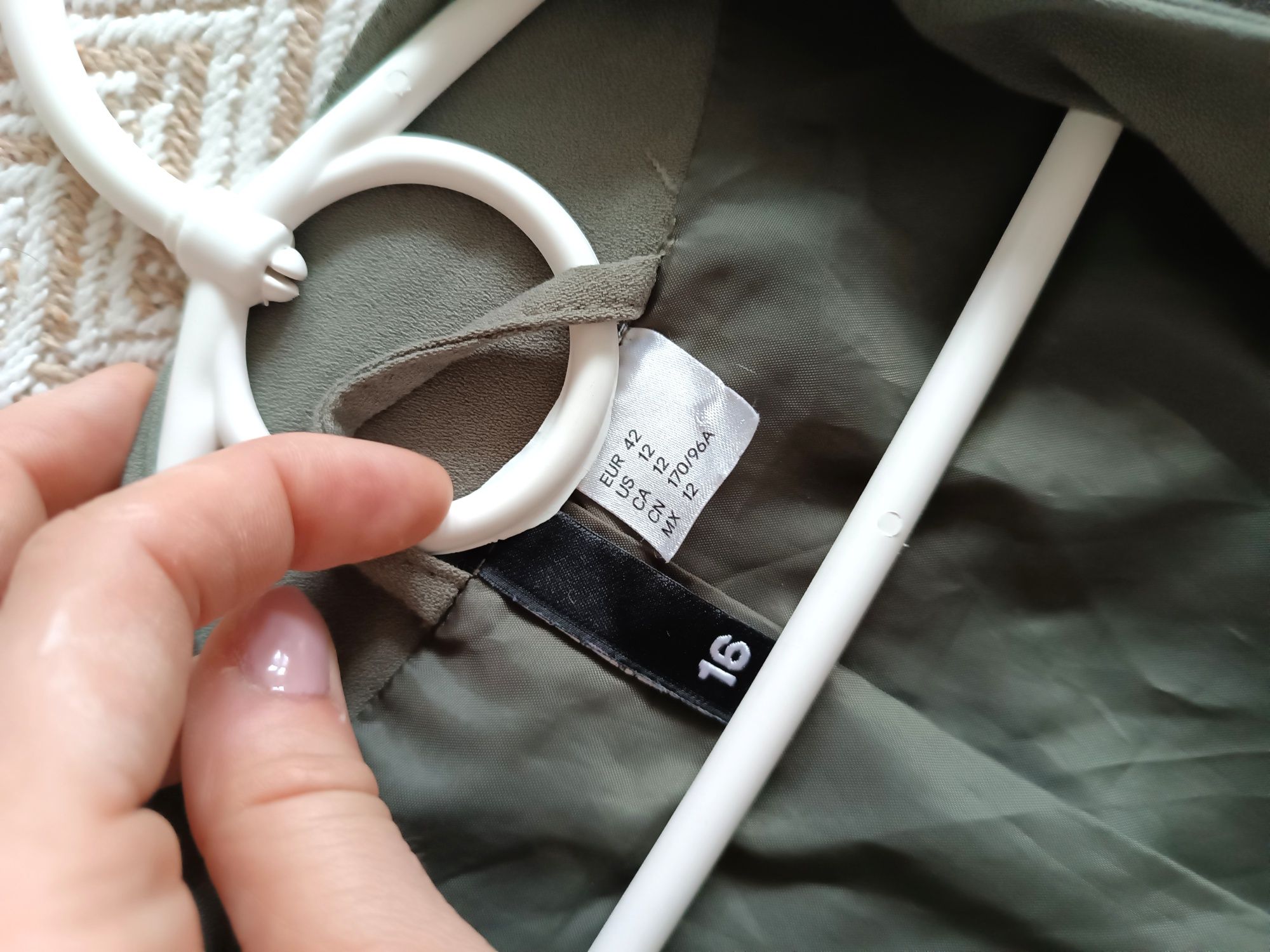 Marynarka krótki trencz H&M rozmiar 42 XL zielony Khaki