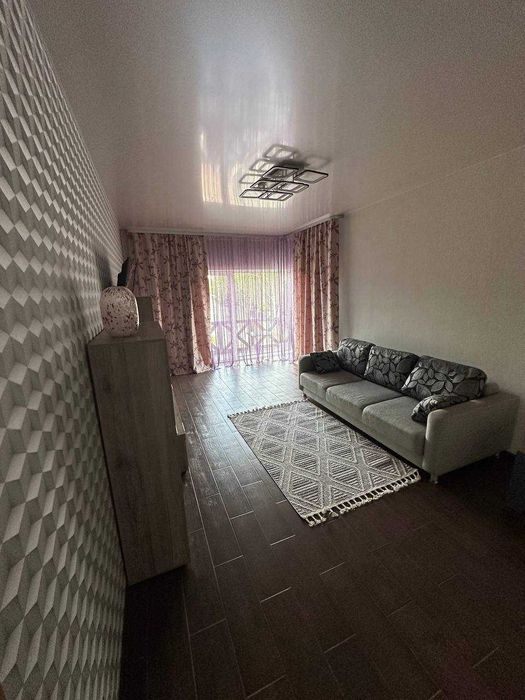 Здається 2 кімнатна квартира 62 м2