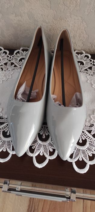 Okazja !! Balerinki lakierowane damskie rozmiar 45 długość wkładki 28c