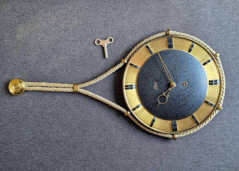 Stary art deco mechaniczny zegar ścienny lata '60 Germany