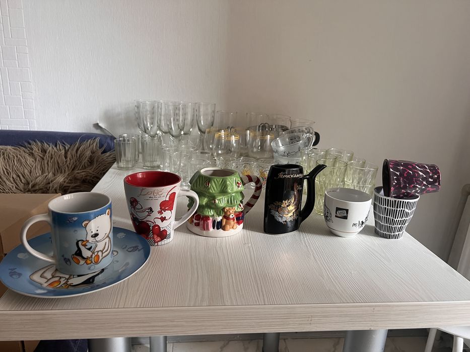 Келихи кружки чарки