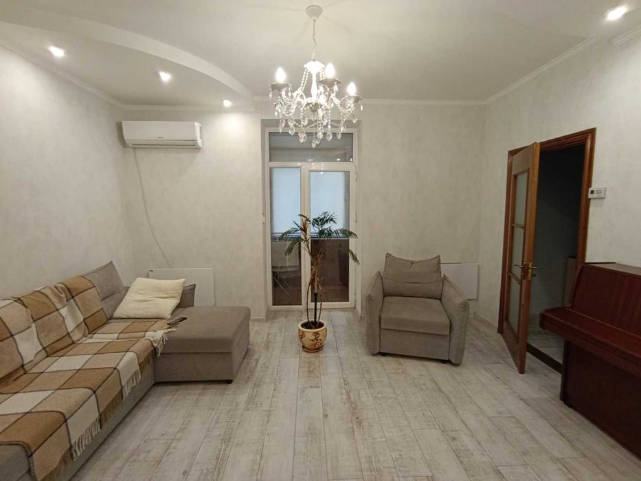 ПРОДАЖ 3-кімн. з АЕО у центрі міста (А)