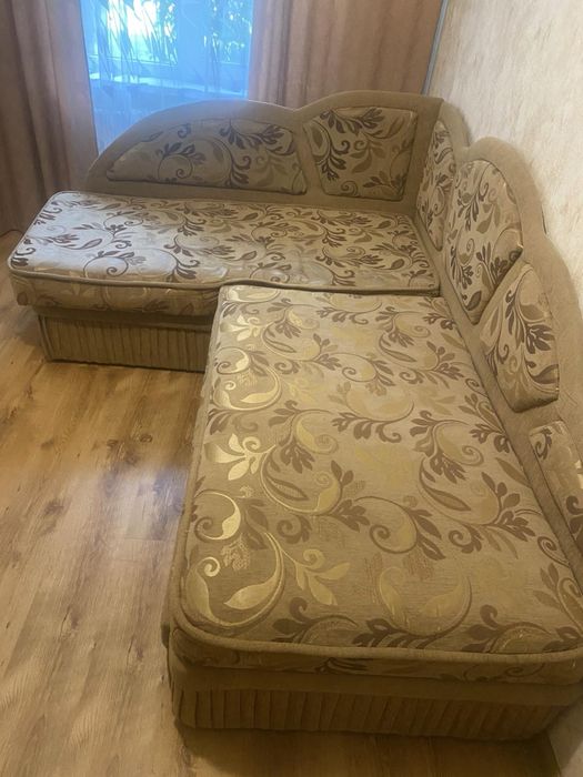 Диван кутовий б/у