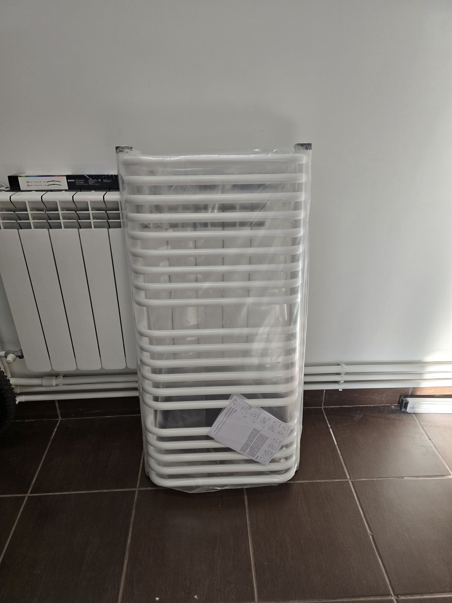 Grzejnik enix aster 500x996 mm 600w biały + termostaty