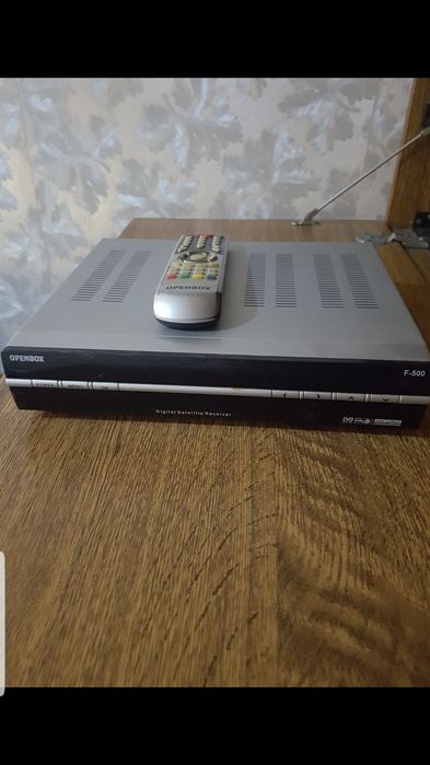 Спутниковый тюнер Openbox F 500