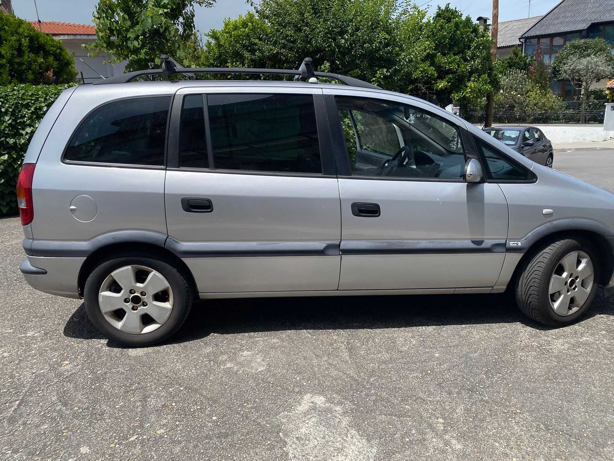 Opel Zafira 2.2 dti 7 lugares