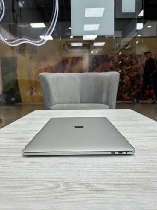 1 цикл MacBook Pro 15 2019(2020) | i7 • 32Gb • 256Gb | Макбук Гарантія