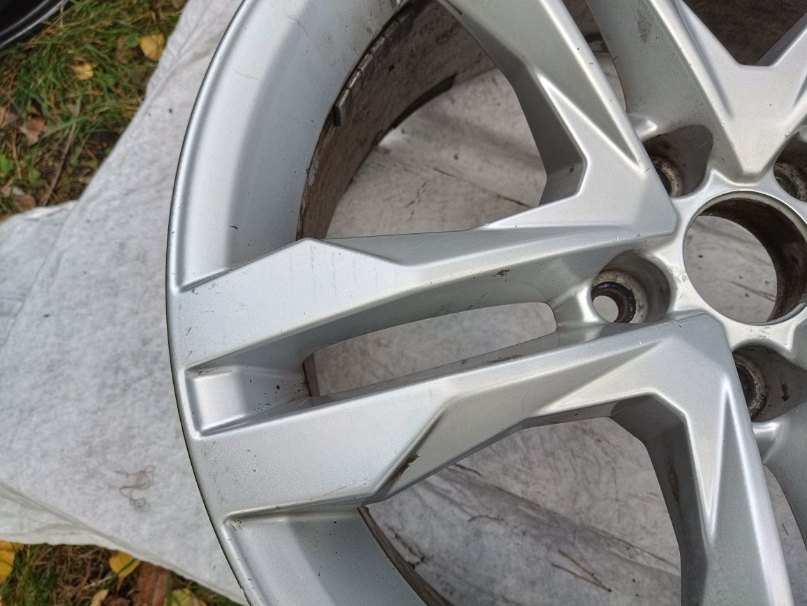 Audi a4 b9 8w9 allroad felga pojedyncza 18 cali et29 7.5j orginał