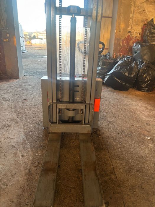 Sztaplarka elektryczna, Udźwig 1500 kg, kupiony rok temu, Okazja !!!