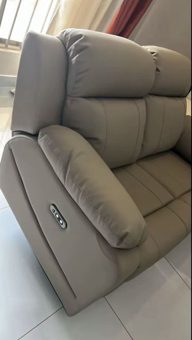 Sofa chaise Longue c/ cadeiras reclináveis elétricas