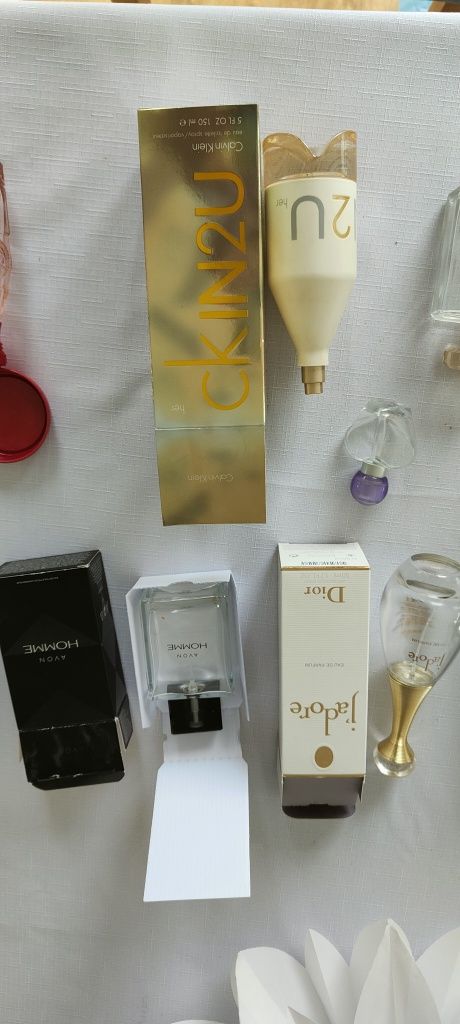 Flakony perfumy oryginalne opakowania Versace Chanel ck Hugo Boss dior