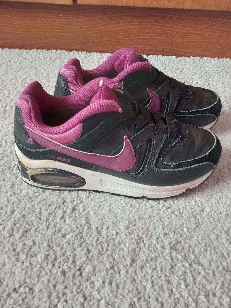 Продам NIKE AIRMAX 32р, 20см стелька