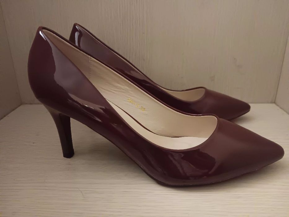 Туфлі класичні, колір марсала