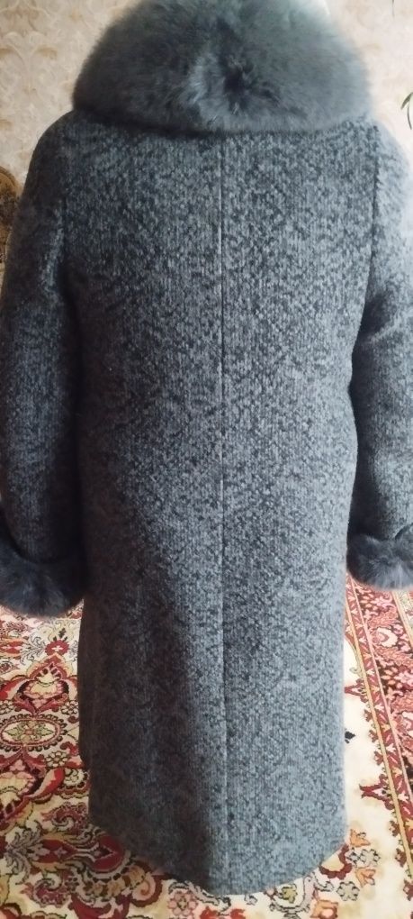 Пальто жіноче 50-52 розмір