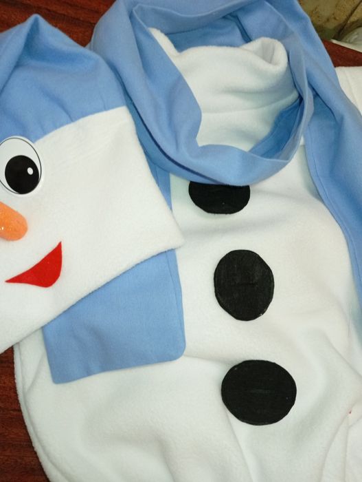 Сніговик,зайчик,гном,ведмідь ,вовчик