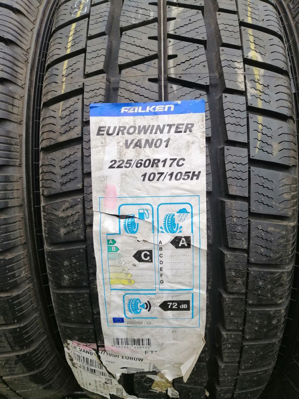 Нові шини  Falken Euro Winter Van 01
225/60/17C
2018p