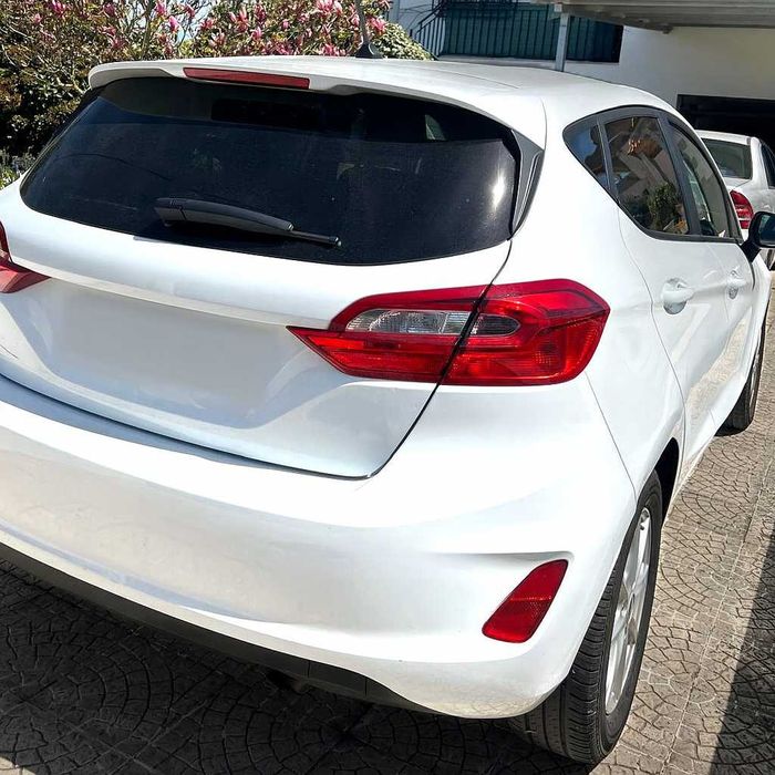 Ford Fiesta 2018 -  5 portas - 30.000 km