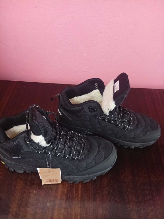 Чоловічі зимові кросівки 44р нові