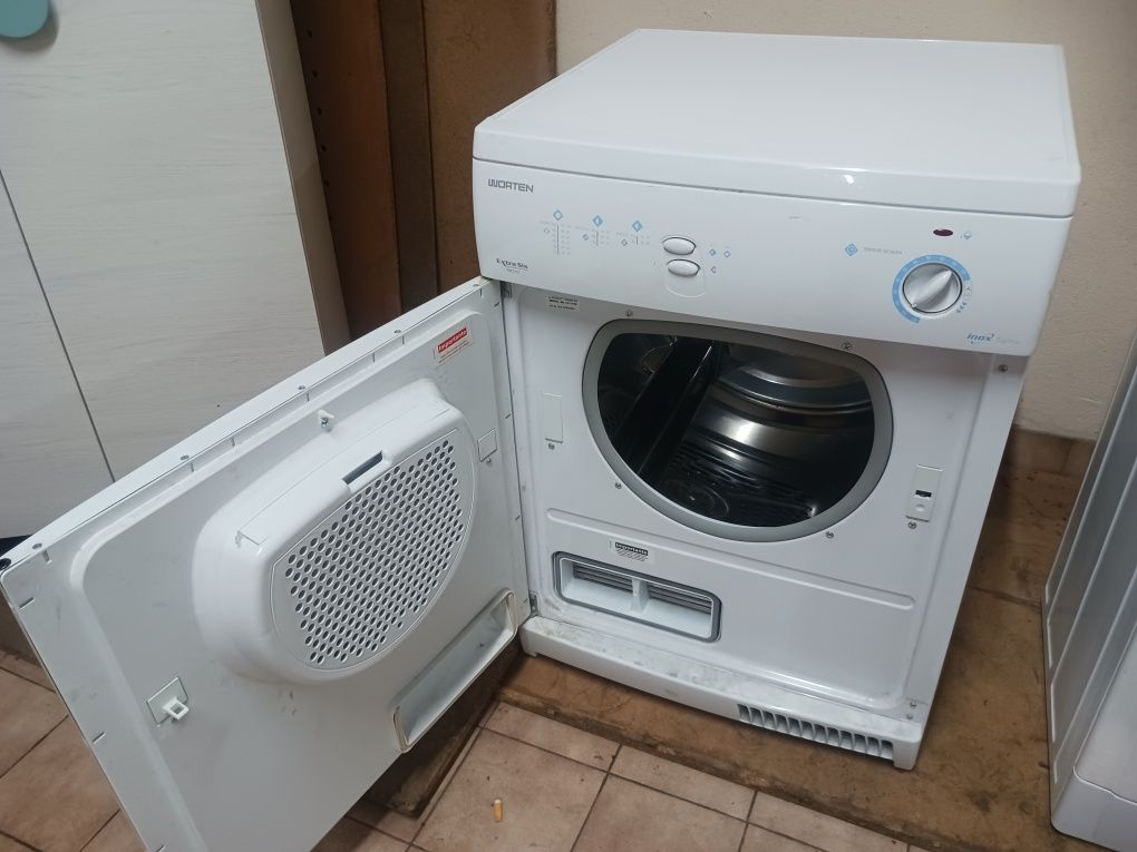Máquina de secar roupa de condensação nao precisa de tubos em ótimo es