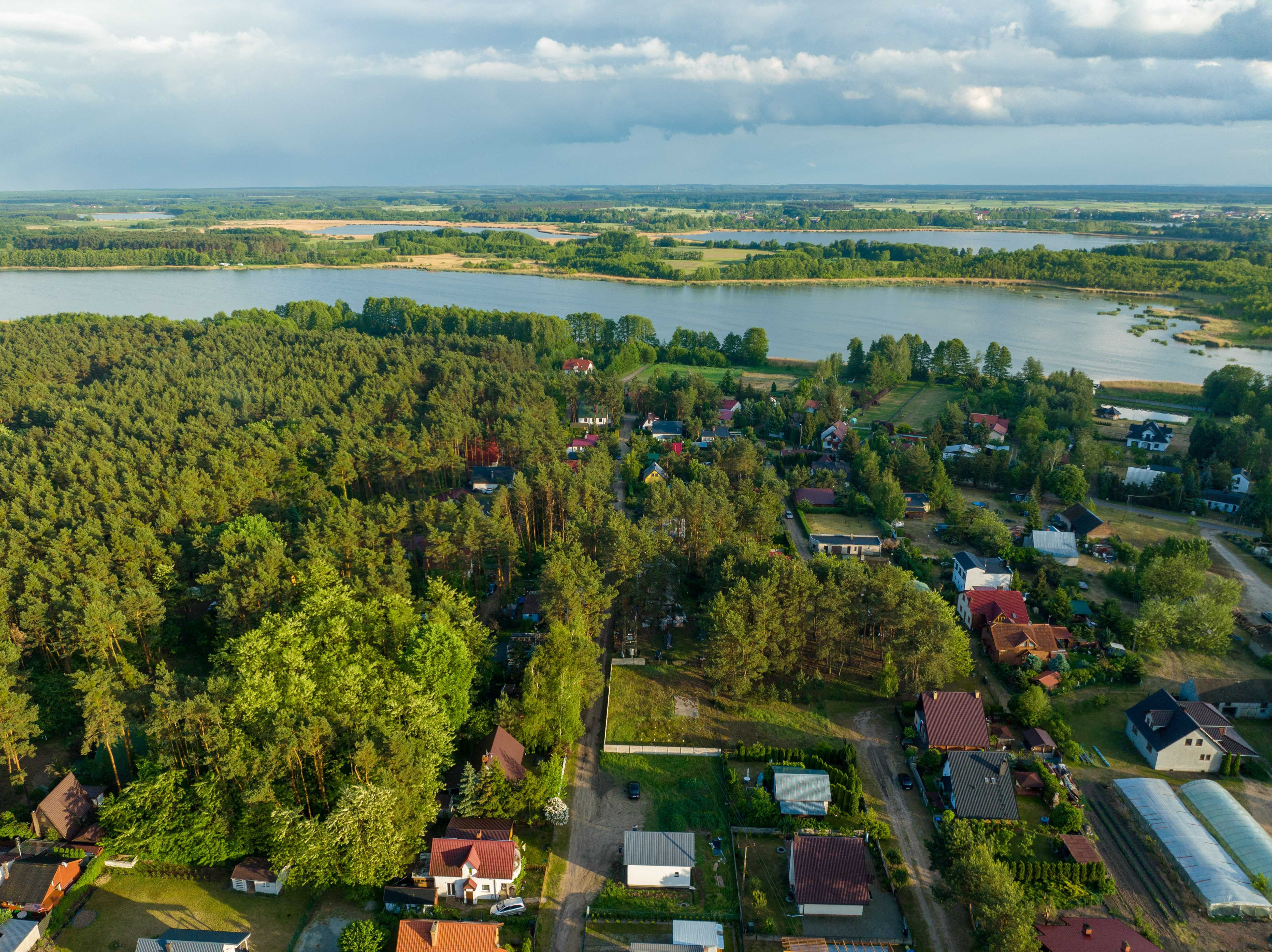 Domek w Sosenkach z własnym Jakuzzi  nad jeziorem