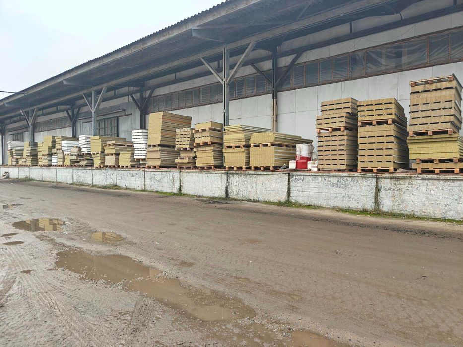 Сендвіч-панелі зі складу. Розпродаж з максимальною знижкою.