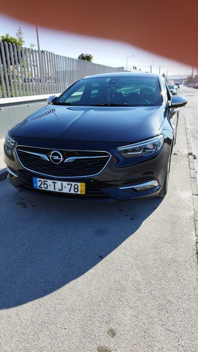 Opel Insignia Grand Sport 1.5Turbo Gasolina 165cv