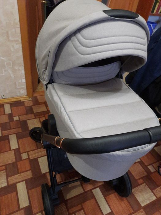 Коляска CARRELLO Epica 2 в1