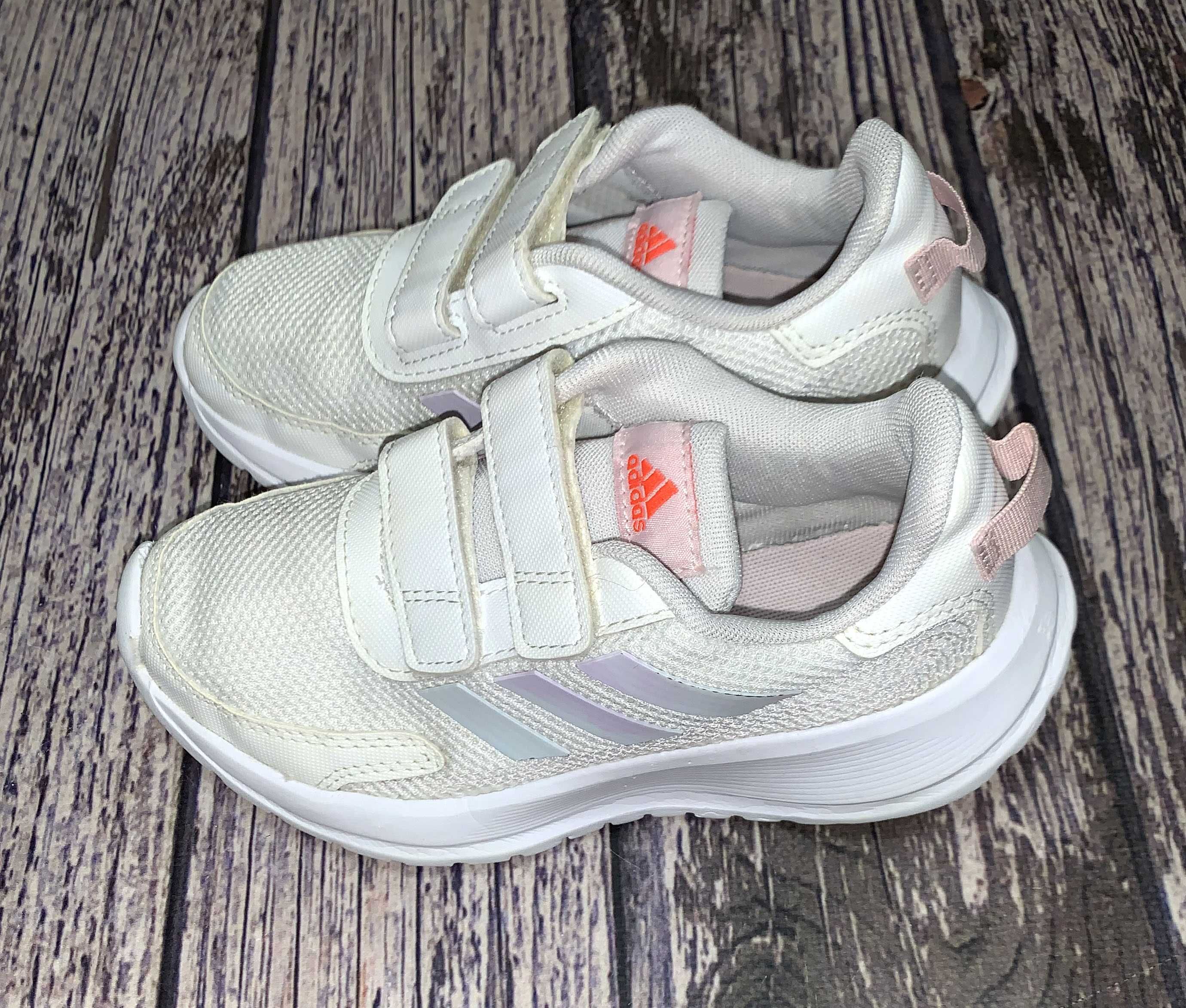 Кроссовки Adidas для девочки,  размер 29,5 (18,5 см)