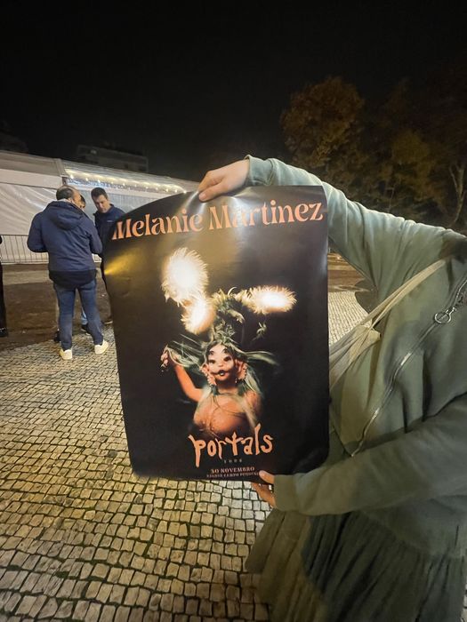 Poster Melanie Martinez Portals Tour originals