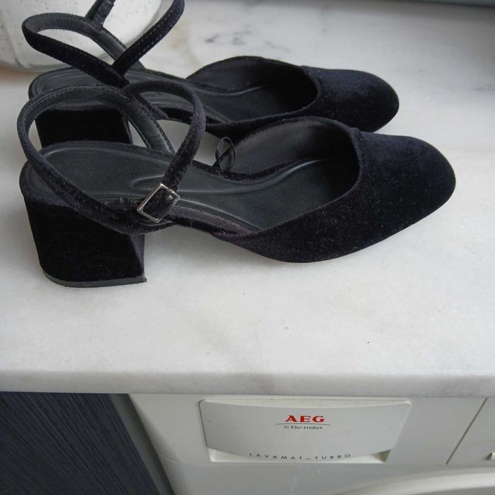 sandálias - sapatos abertos atrás  ZARA 39