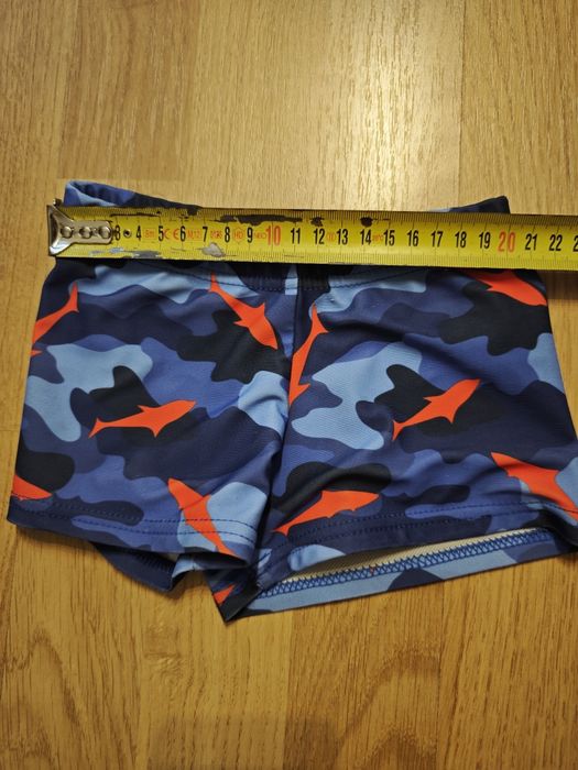 Kąpielówki r. 86 Coccodrillo rekiny